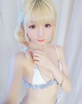 欧美色4444_有字幕完整版