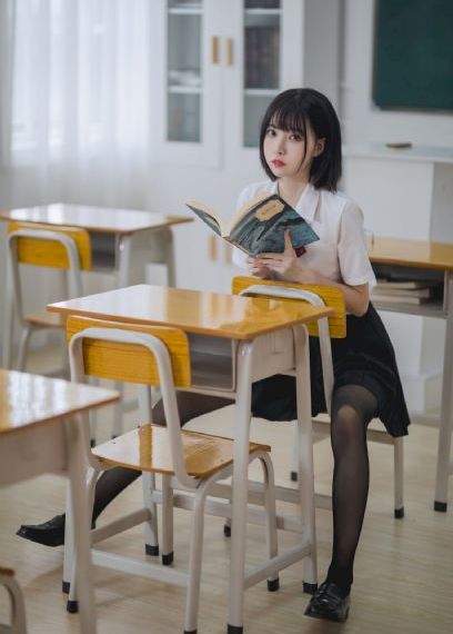 欧美大色aa_1080P在线观看完整版
