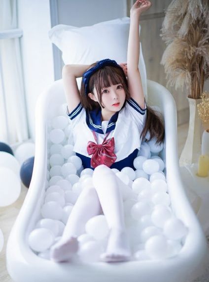2023欧美流行色_4K高清免费观看
